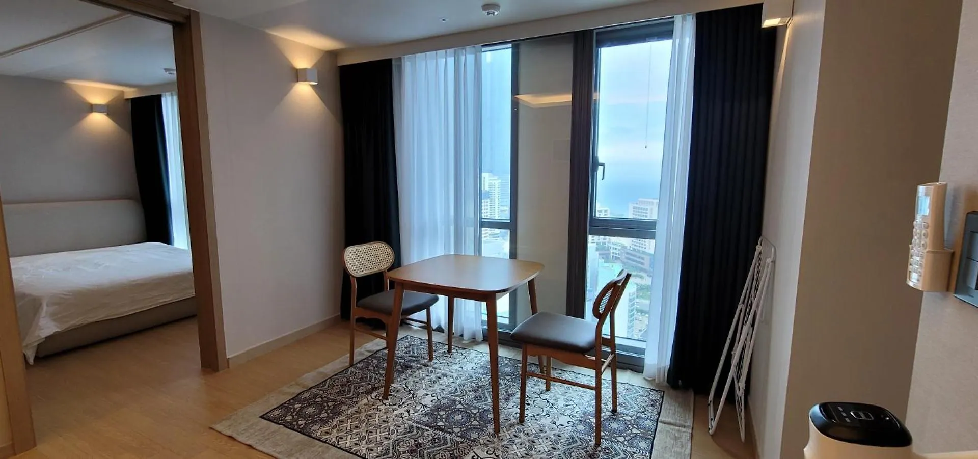 Apartment La Elbon Stay In Haewoondae Beach Busan South Korea